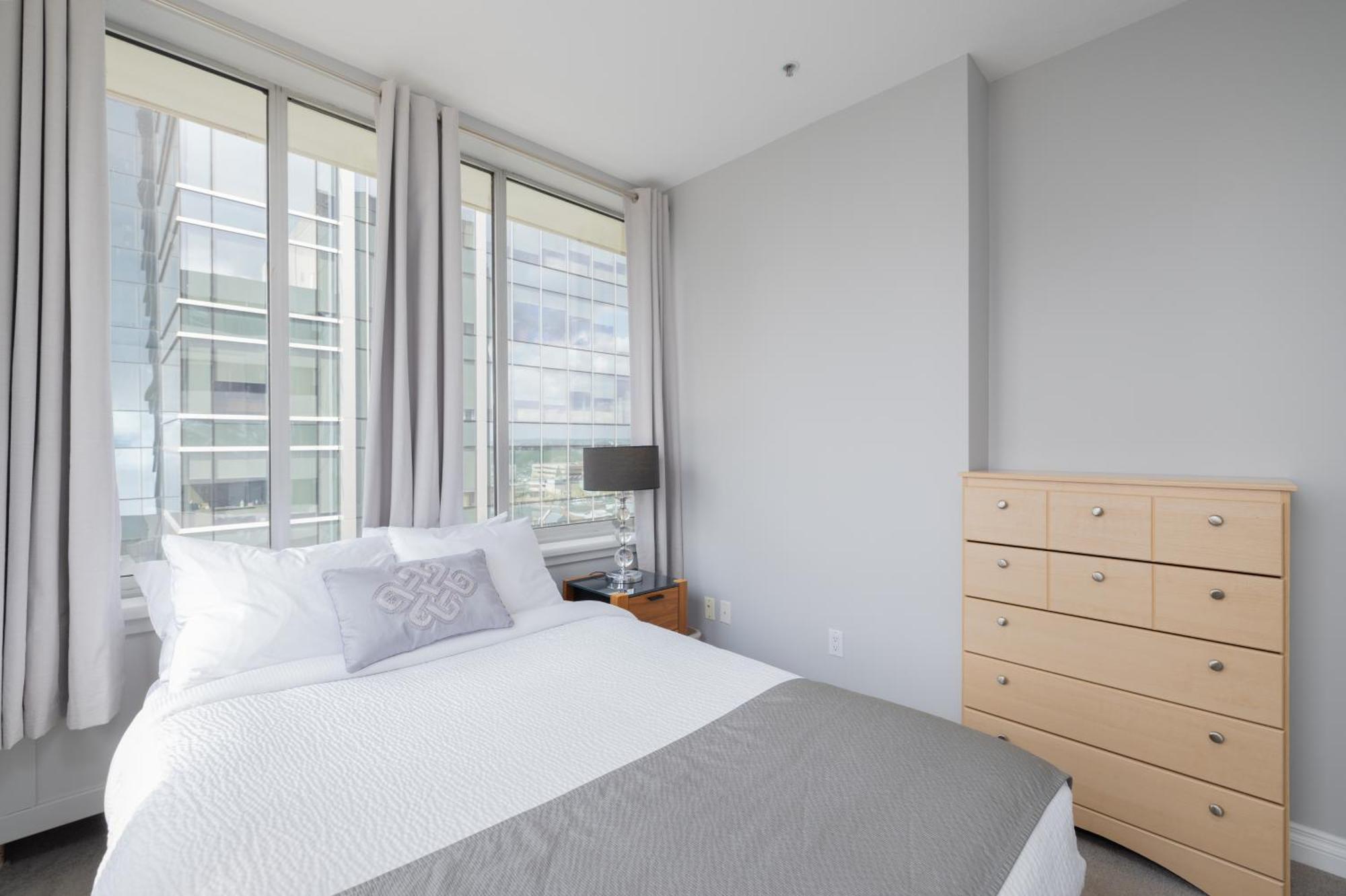 Obasa Suites @ The Hamilton Regina Dış mekan fotoğraf